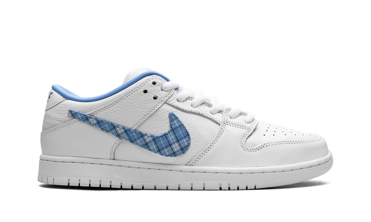 Nike SB Dunk Low "Nicole Hause" FZ8802 100