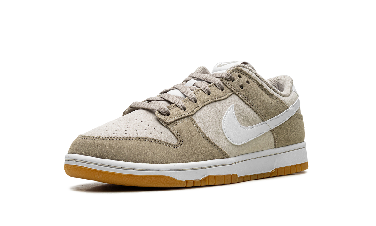 Nike Dunk Low "Light Orwood Brown" HQ1931 100