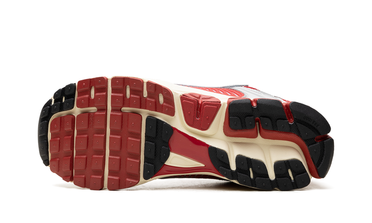 Nike Zoom Vomero 5 "Gym Red Chrome" IM3486 600