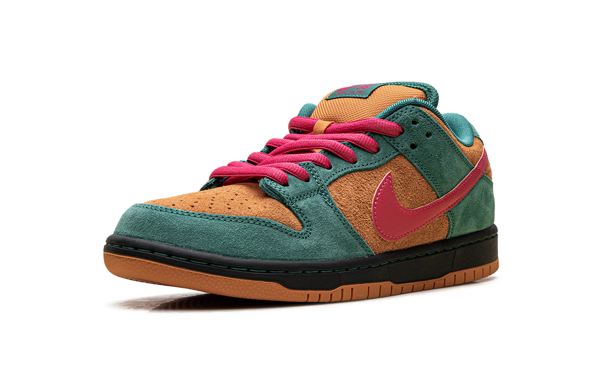 Nike SB Dunk Low Pro "Green Noise Watermelon" HQ1625 301