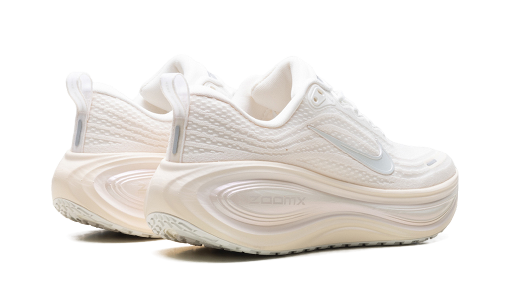 Nike Vomero Plus WMNS "Summit White Phantom Chalk" IO9916 100