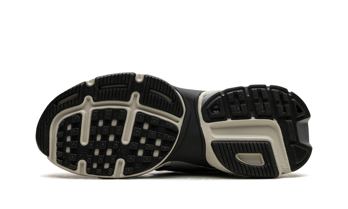 Nike V2K RUN WMNS "Pure Platinum Wolf Grey" FD0736 003