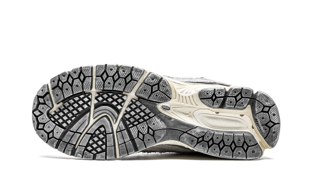 New Balance 2002R "Protection Pack - Grey" M2002RDA