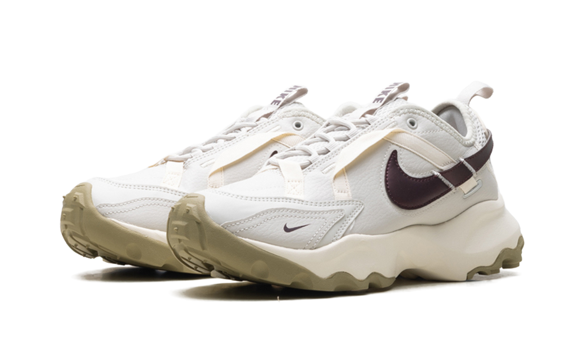 Nike TC 7900 WMNS "Light Bone Burgundy Crush" DD9682 003