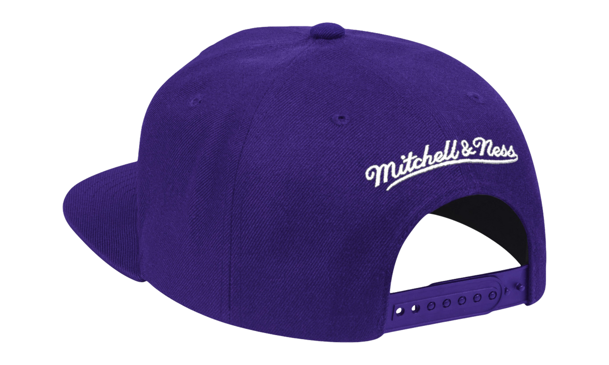 Mitchell & Ness NBA Los Angeles Lakers HWC Logo Remix Snapback Hat "Purple" 6HSSSH20054 LALPURP