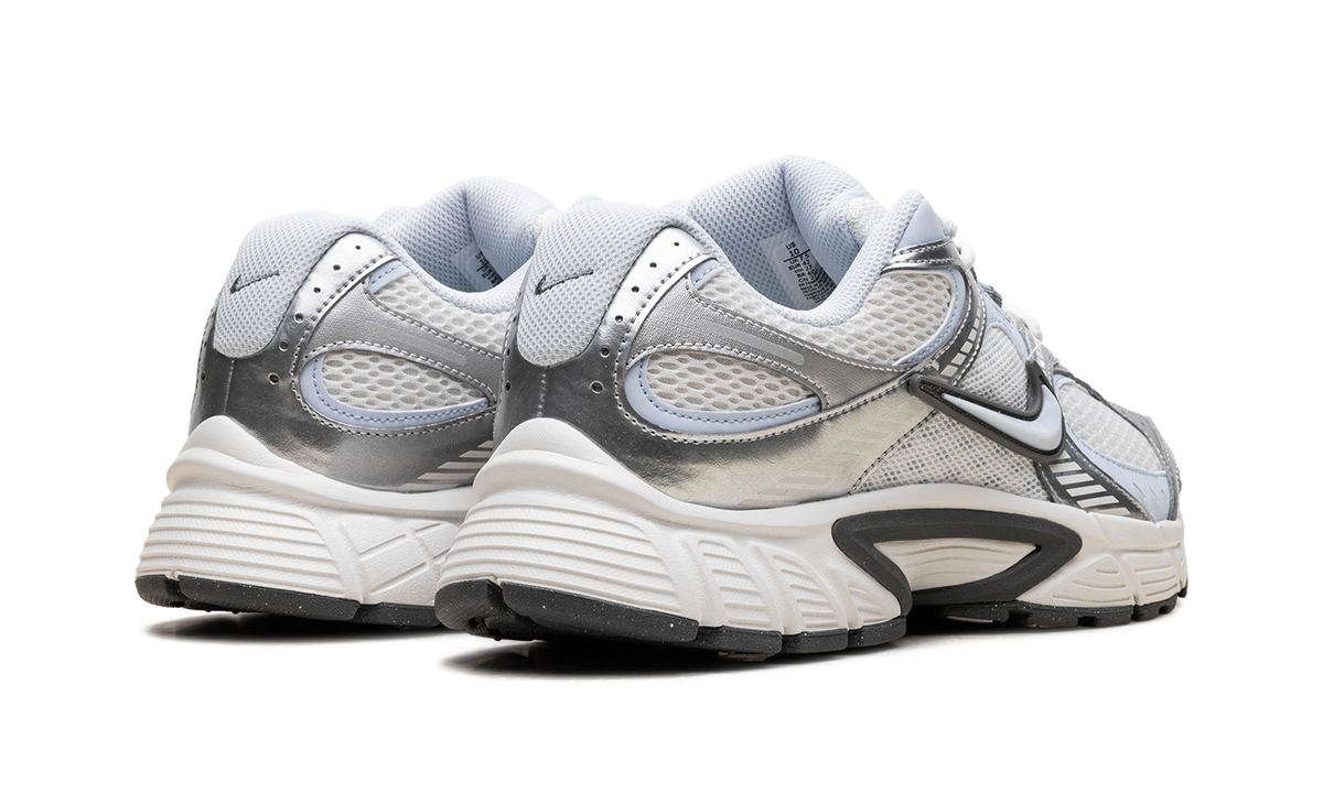 Nike V5 RNR WMNS "Summit White Blue Tint Photon Dust Smoke Grey" HQ7901 103